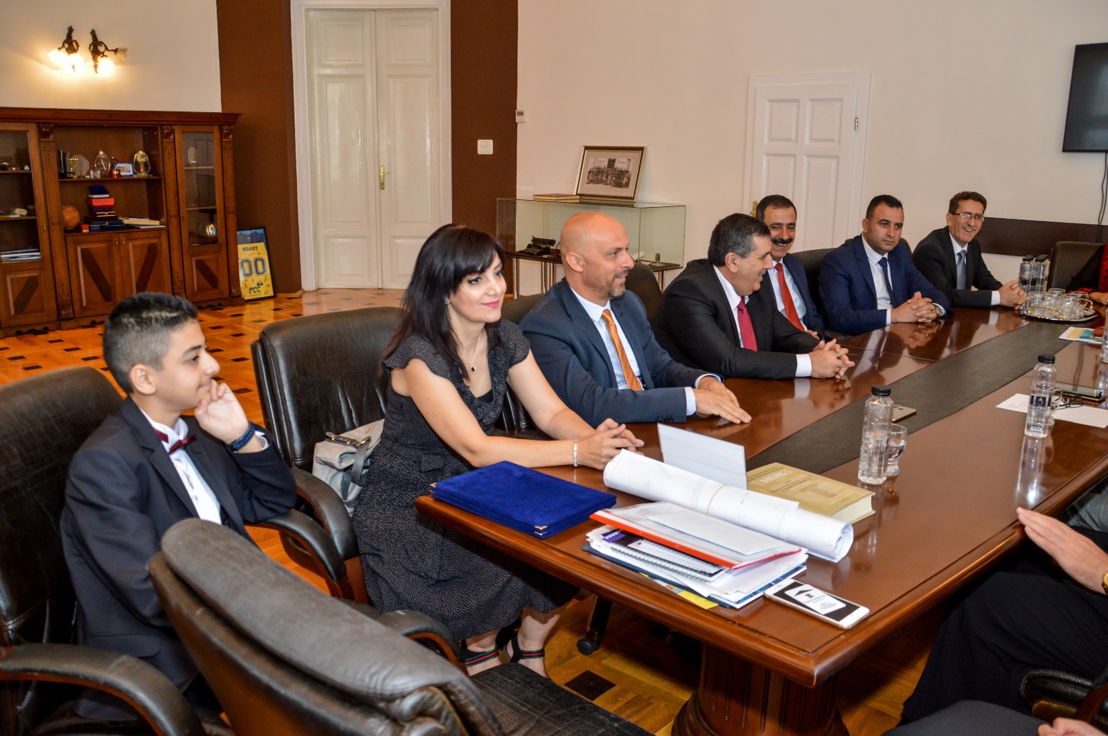 بهدف التعاون في مجالات السياحة والثقافة والفن والتعليم والرياضة والإقتصاد وغيرها  إتفاقية توأمة بين بلديتي بيت لحم وأراد الرومانية