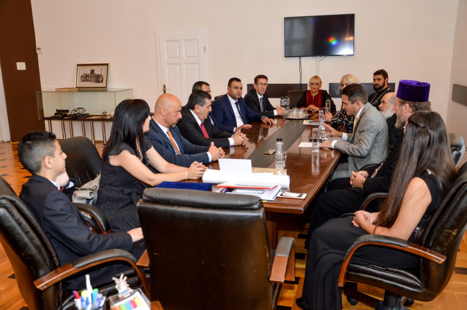 بهدف التعاون في مجالات السياحة والثقافة والفن والتعليم والرياضة والإقتصاد وغيرها  إتفاقية توأمة بين بلديتي بيت لحم وأراد الرومانية