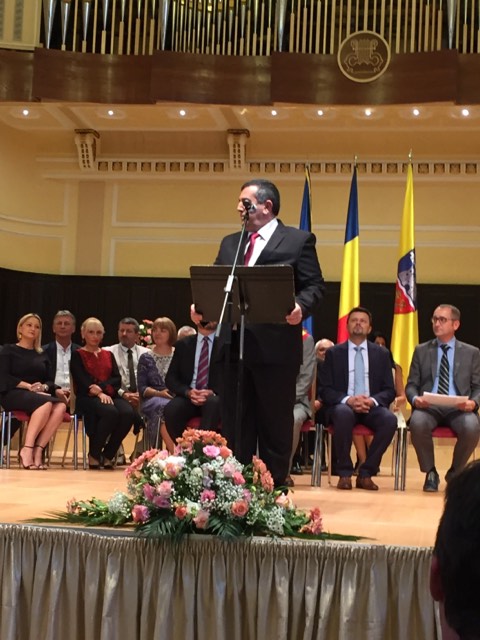 بهدف التعاون في مجالات السياحة والثقافة والفن والتعليم والرياضة والإقتصاد وغيرها  إتفاقية توأمة بين بلديتي بيت لحم وأراد الرومانية