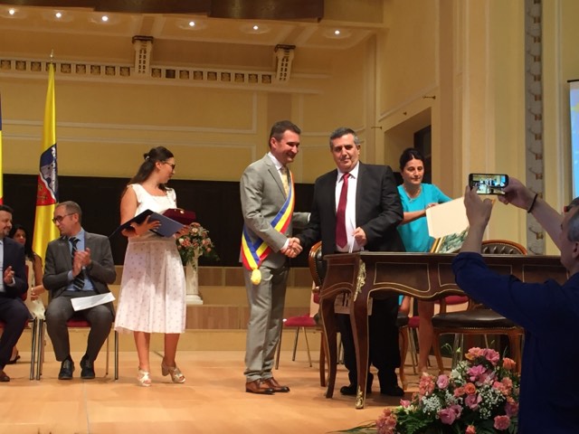 بهدف التعاون في مجالات السياحة والثقافة والفن والتعليم والرياضة والإقتصاد وغيرها  إتفاقية توأمة بين بلديتي بيت لحم وأراد الرومانية