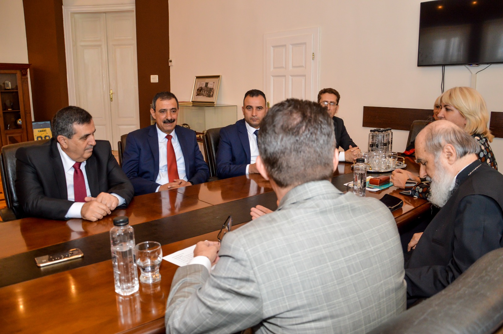 بهدف التعاون في مجالات السياحة والثقافة والفن والتعليم والرياضة والإقتصاد وغيرها  إتفاقية توأمة بين بلديتي بيت لحم وأراد الرومانية