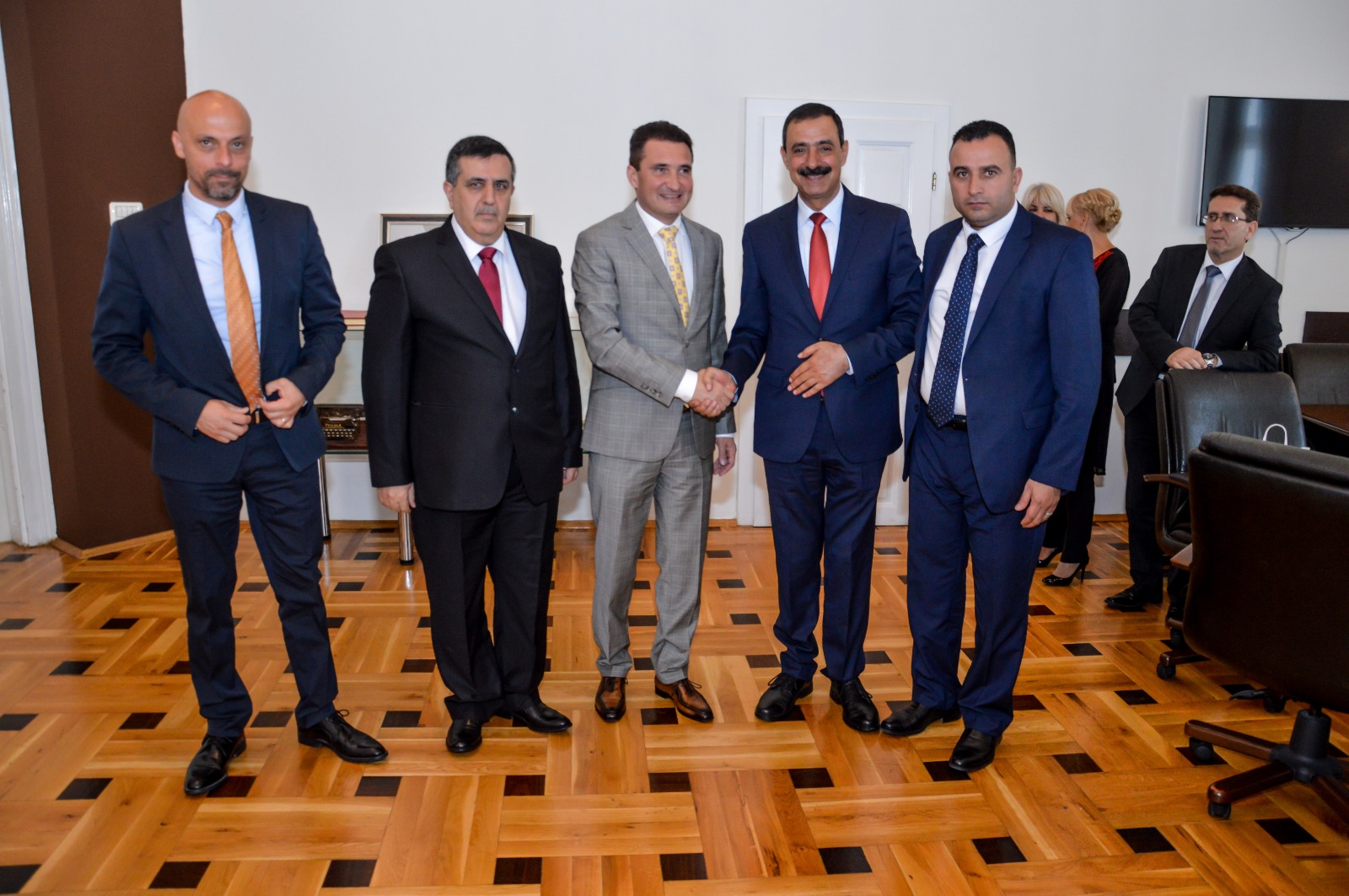 بهدف التعاون في مجالات السياحة والثقافة والفن والتعليم والرياضة والإقتصاد وغيرها  إتفاقية توأمة بين بلديتي بيت لحم وأراد الرومانية