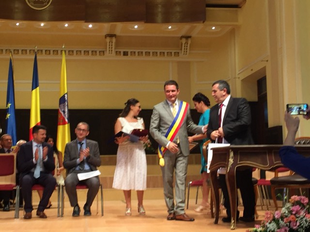 بهدف التعاون في مجالات السياحة والثقافة والفن والتعليم والرياضة والإقتصاد وغيرها  إتفاقية توأمة بين بلديتي بيت لحم وأراد الرومانية