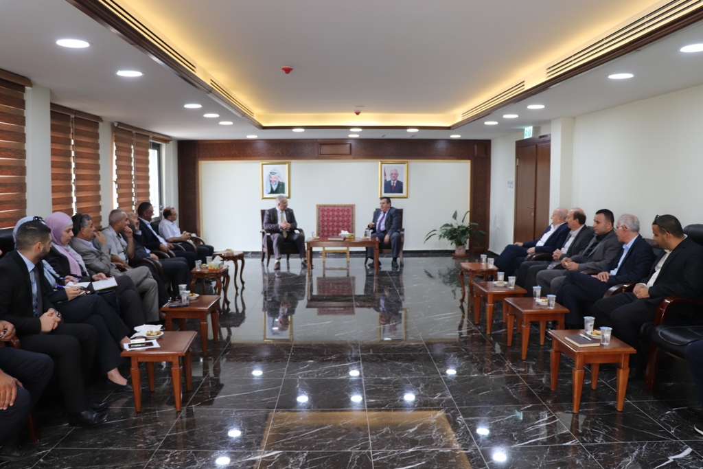 رئيس بلدية بيت لحم يستقبل وزير النقل والمواصلات ويبحثان واقع مدينة بيت لحم وسبل تطويرها 