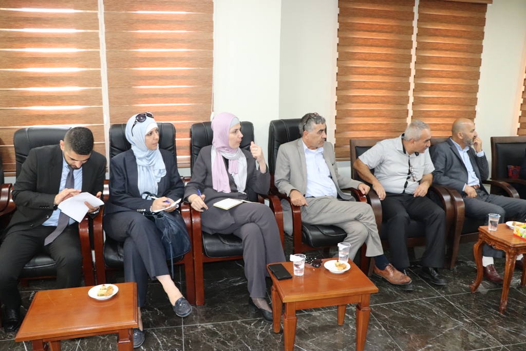 رئيس بلدية بيت لحم يستقبل وزير النقل والمواصلات ويبحثان واقع مدينة بيت لحم وسبل تطويرها 