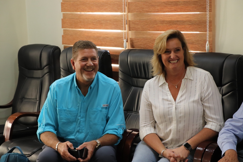 سلمان يستقبل وفداً أمريكياً من مدينة جوبلن المتوأمة مع بيت لحم منذ العام 2005 وينقل لهم تحديات المدينة