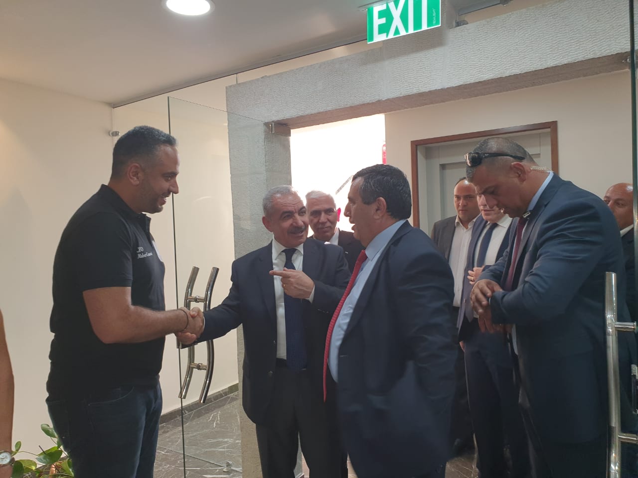 رئيس الوزراء في زيارة لبلدية بيت لحم ومناقشة لمواضيع هامة مع رئيس البلدية