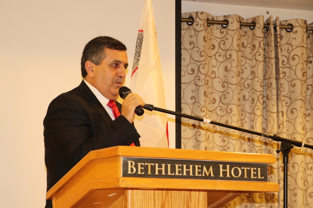 رئيس بلدية بيت لحم يكرم القاضي جو مفصوت من مالطا بمناسبة زيارته الثلاثين لمدينة بيت لحم