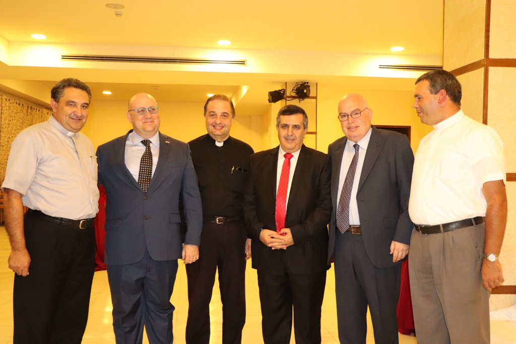 رئيس بلدية بيت لحم يكرم القاضي جو مفصوت من مالطا بمناسبة زيارته الثلاثين لمدينة بيت لحم