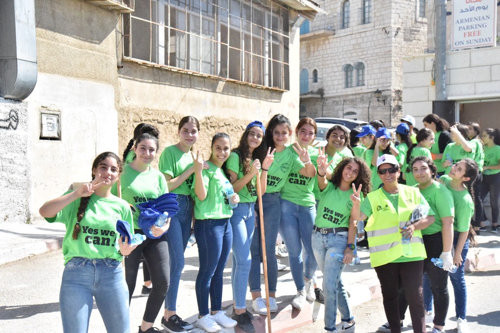 حملة اليوم العالمي للنظافة في محافظة بيت لحم تنطلق من ساحة المهد تحت شعار بيت لحم نظيفة وخضراء