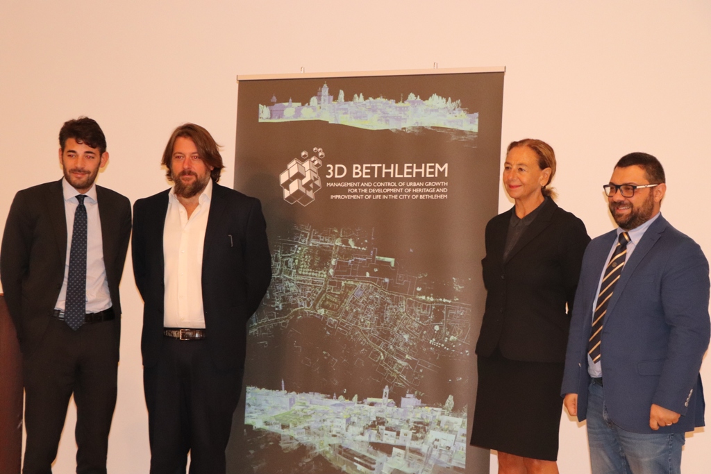 في إطار إتفاقية التوأمة بين بلديتي بيت لحم وبافيا الإيطالية ندوة تحت عنوان "بيت لحم ثلاثية الأبعاد" في مركز السلام/ بيت لحم