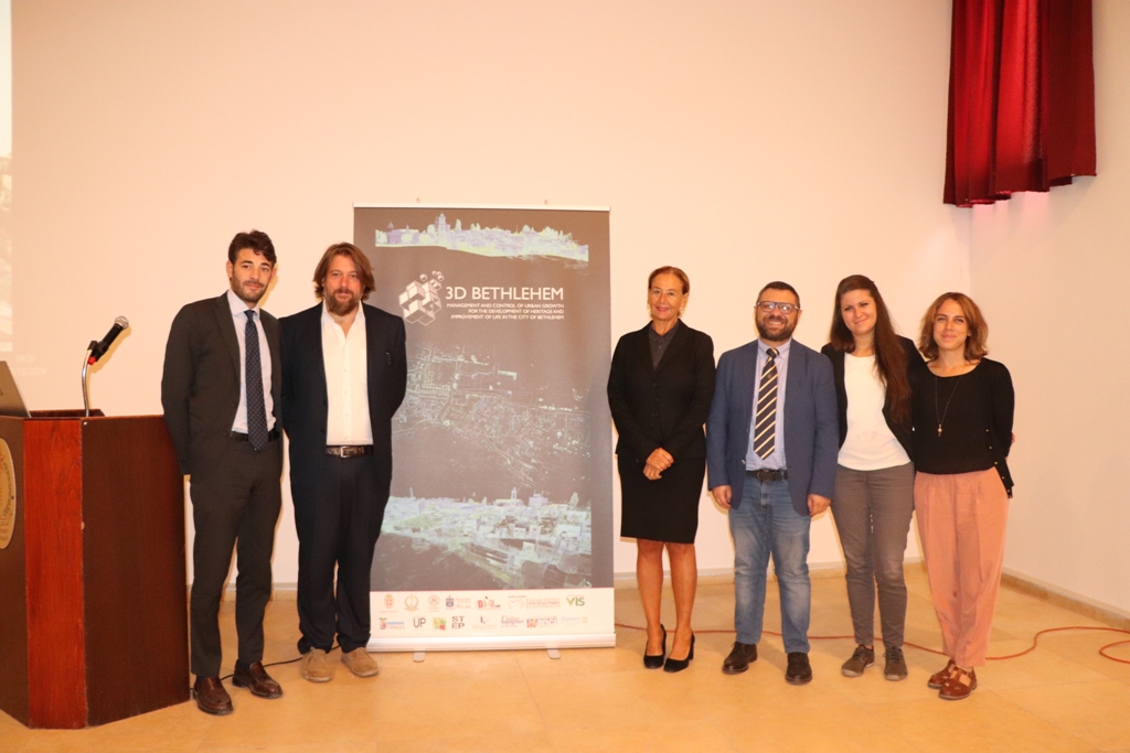 في إطار إتفاقية التوأمة بين بلديتي بيت لحم وبافيا الإيطالية ندوة تحت عنوان "بيت لحم ثلاثية الأبعاد" في مركز السلام/ بيت لحم