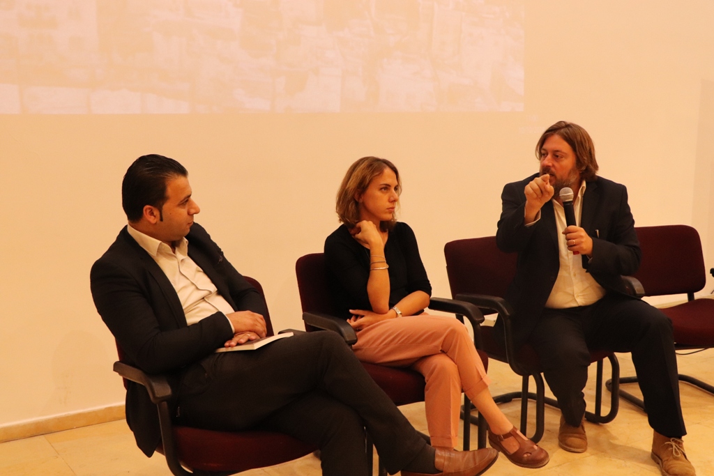 في إطار إتفاقية التوأمة بين بلديتي بيت لحم وبافيا الإيطالية ندوة تحت عنوان "بيت لحم ثلاثية الأبعاد" في مركز السلام/ بيت لحم