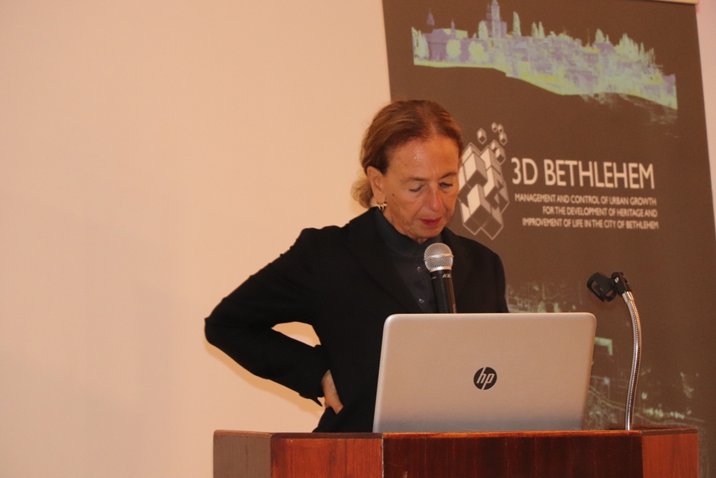 في إطار إتفاقية التوأمة بين بلديتي بيت لحم وبافيا الإيطالية ندوة تحت عنوان "بيت لحم ثلاثية الأبعاد" في مركز السلام/ بيت لحم