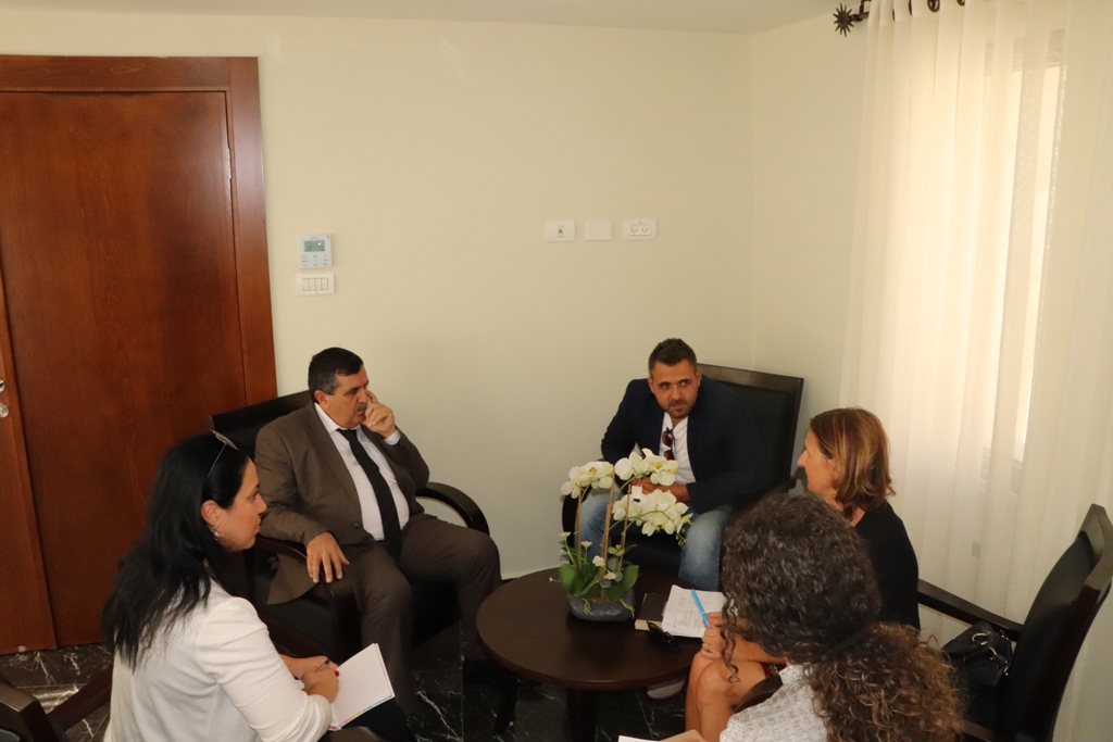 رئيس بلدية بيت لحم يستقبل ممثلة النمسا في فلسطين ويبحثان عدة مواضيع