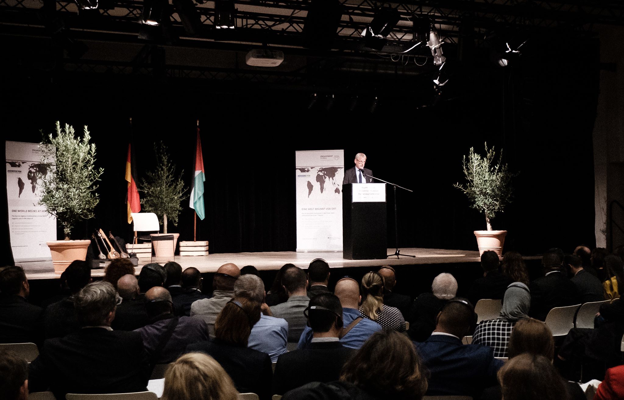 بلدية بيت لحم تشارك في المؤتمر الرابع للشراكات بين البلديات الألمانية الفلسطينية