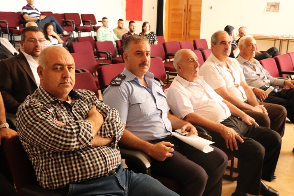 بلدية بيت لحم تنظم لقاءً للمجتمع المحلي تحت عنوان "إعادة تصميم وإستخدام ساحة المهد"
