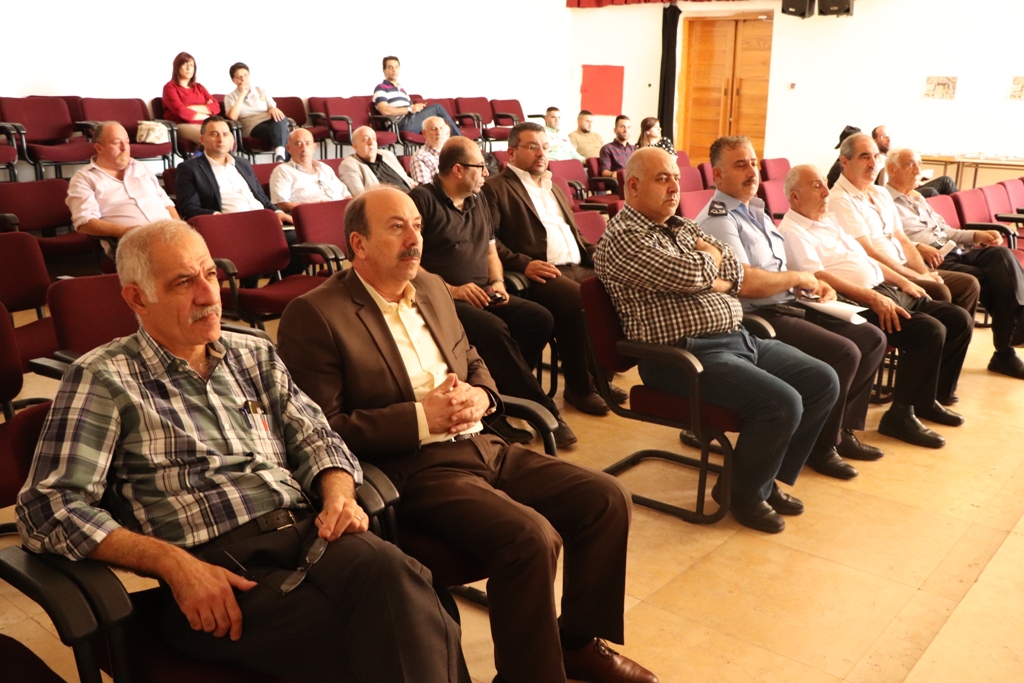 بلدية بيت لحم تنظم لقاءً للمجتمع المحلي تحت عنوان "إعادة تصميم وإستخدام ساحة المهد"