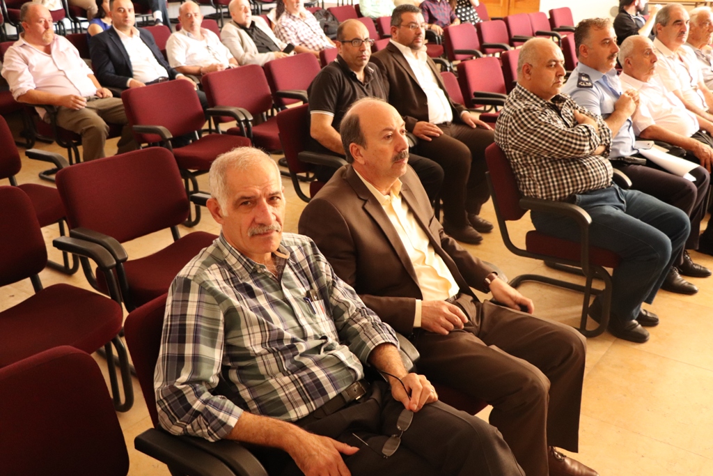 بلدية بيت لحم تنظم لقاءً للمجتمع المحلي تحت عنوان "إعادة تصميم وإستخدام ساحة المهد"