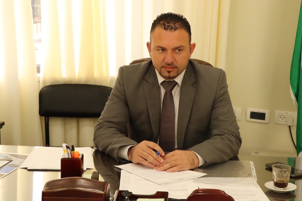 حنانيا يتسقبل نائب رئيس بلدية شارتر المتوأمة مع بيت لحم منذ العام 1994 بهدف بحث سبل التعاون المشترك