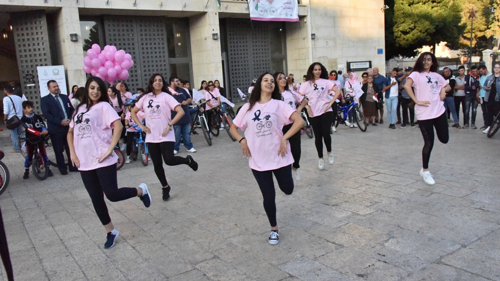 حملة دراجات الأمل تحت شعار" لا تستني الأعراض إفحصي وإطمئني" تنطلق من ساحة المهد