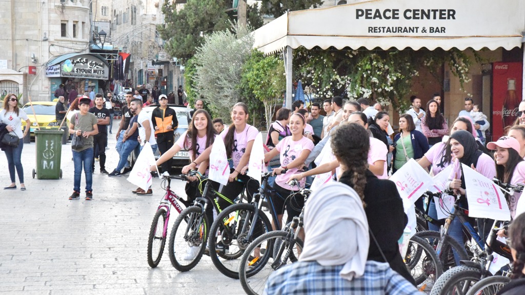 حملة دراجات الأمل تحت شعار" لا تستني الأعراض إفحصي وإطمئني" تنطلق من ساحة المهد