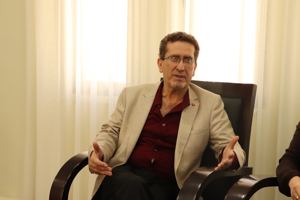 نائب رئيس بلدية بيت لحم يستقبل رئيس بلدية سوتشافا الرومانية ويبحثان سبل التعاون المشترك