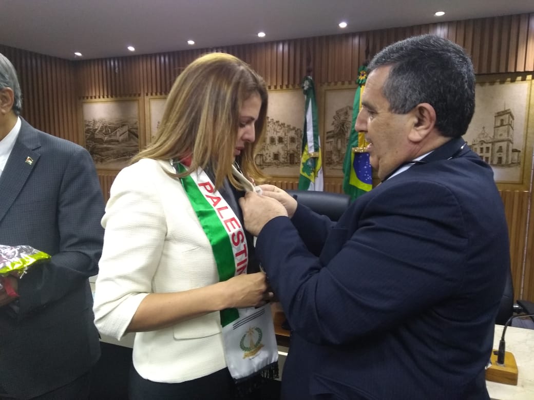 بلدية ناتال البرازيلية تمنح رئيس بلدية بيت لحم مواطنة شرف لدوره في بناء جسور التواصل بين المدينتين وعمله على تعزيز علاقات الأخوة