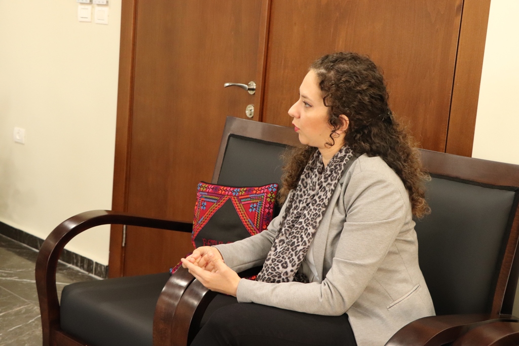 نائب رئيس بلدية بيت لحم يستقبل محافظ هينو في دار البلدية