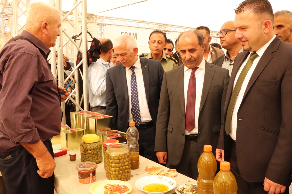 مهرجان قطف الزيتون السنوي التاسع عشر ينطلق من ساحة المهد في بيت لحم