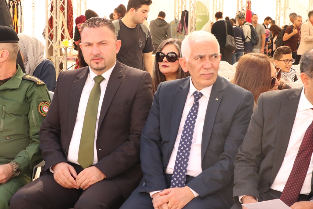 مهرجان قطف الزيتون السنوي التاسع عشر ينطلق من ساحة المهد في بيت لحم