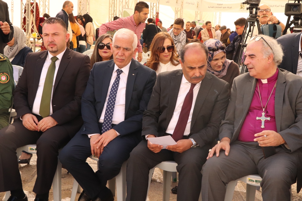 مهرجان قطف الزيتون السنوي التاسع عشر ينطلق من ساحة المهد في بيت لحم