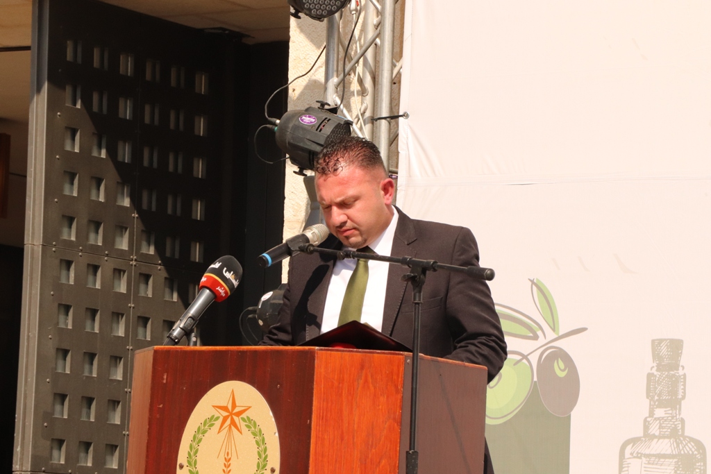 مهرجان قطف الزيتون السنوي التاسع عشر ينطلق من ساحة المهد في بيت لحم