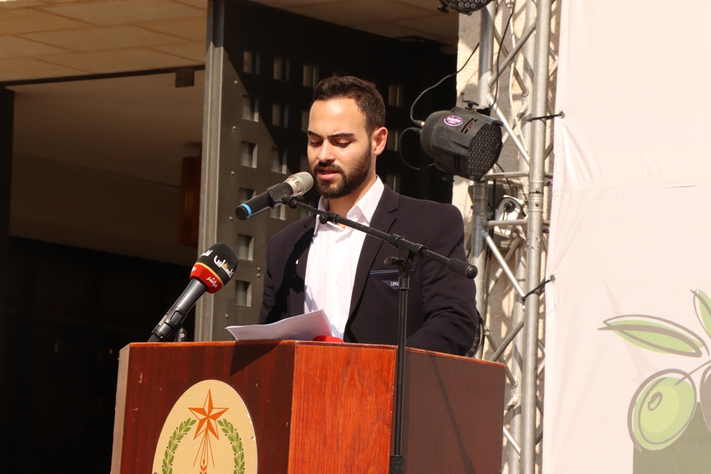 مهرجان قطف الزيتون السنوي التاسع عشر ينطلق من ساحة المهد في بيت لحم