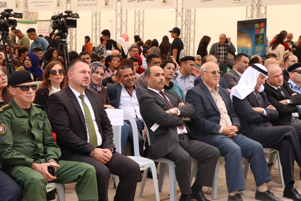 مهرجان قطف الزيتون السنوي التاسع عشر ينطلق من ساحة المهد في بيت لحم