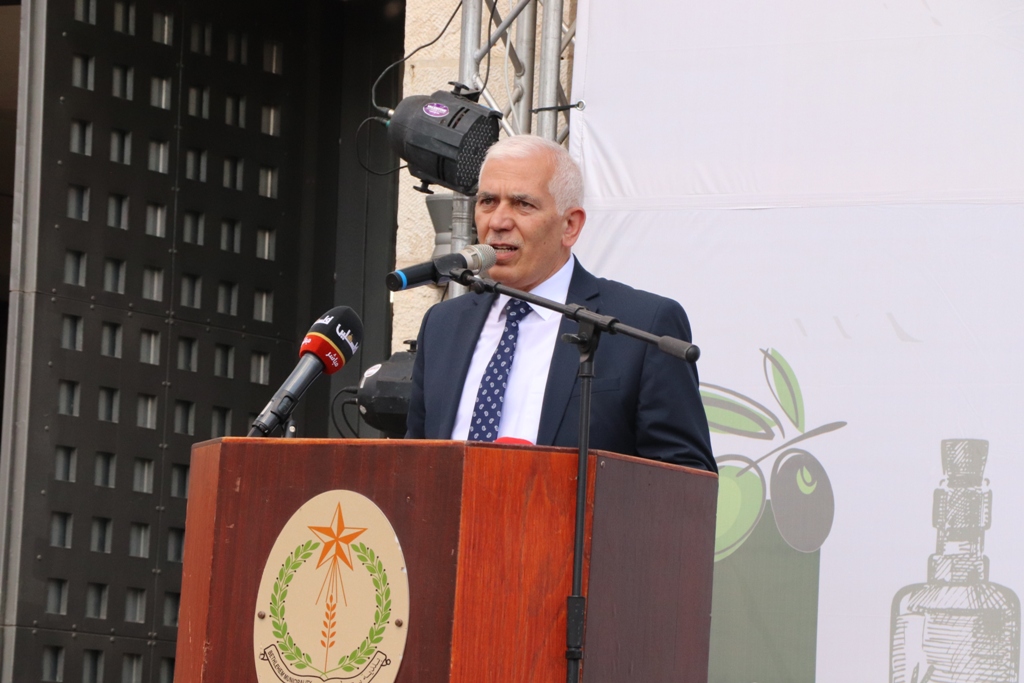 مهرجان قطف الزيتون السنوي التاسع عشر ينطلق من ساحة المهد في بيت لحم