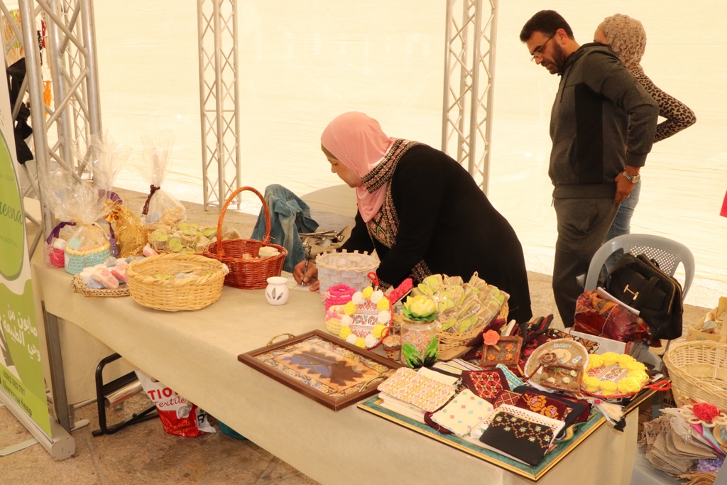 مهرجان قطف الزيتون السنوي التاسع عشر ينطلق من ساحة المهد في بيت لحم