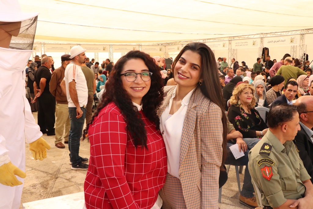 مهرجان قطف الزيتون السنوي التاسع عشر ينطلق من ساحة المهد في بيت لحم