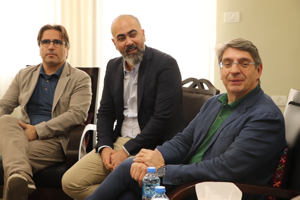 رئيس بلدية بيت لحم يستقبل وفداً من بريشا يترأسه رئيس بلديتها ومطران المنطقة