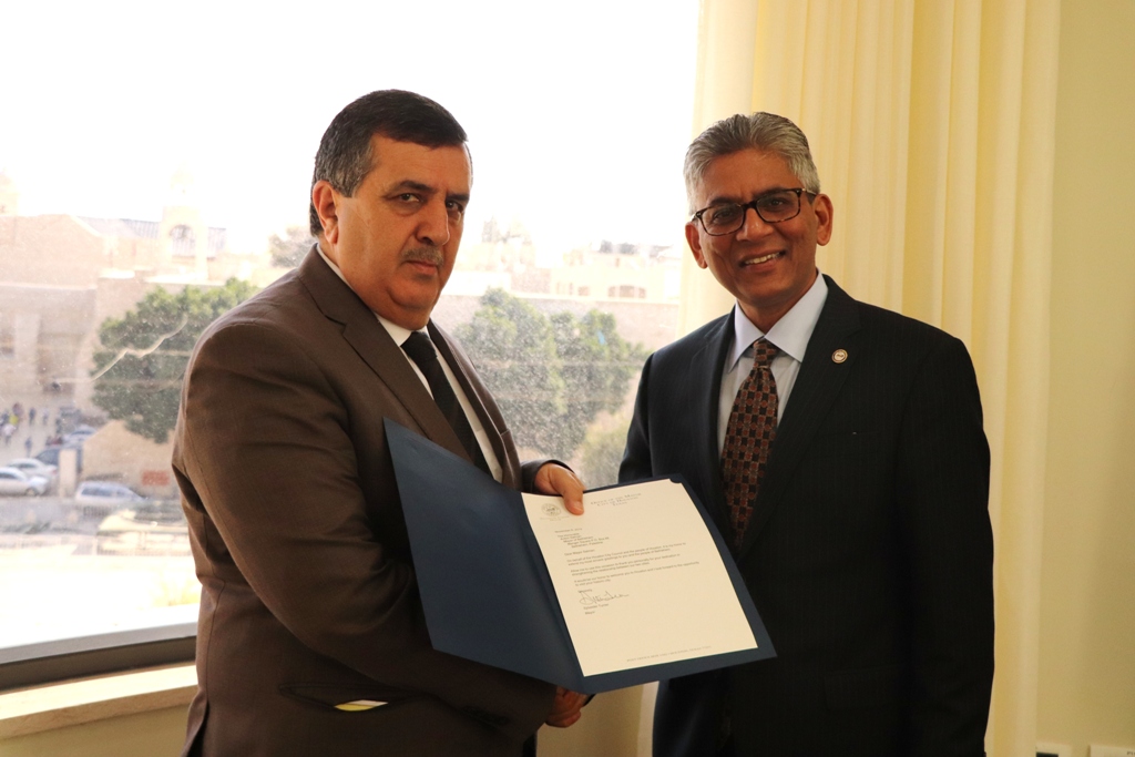 رئيس بلدية بيت لحم يستقبل السيد زافار طاهر ممثلا عن رئيس بلدية هيوستن