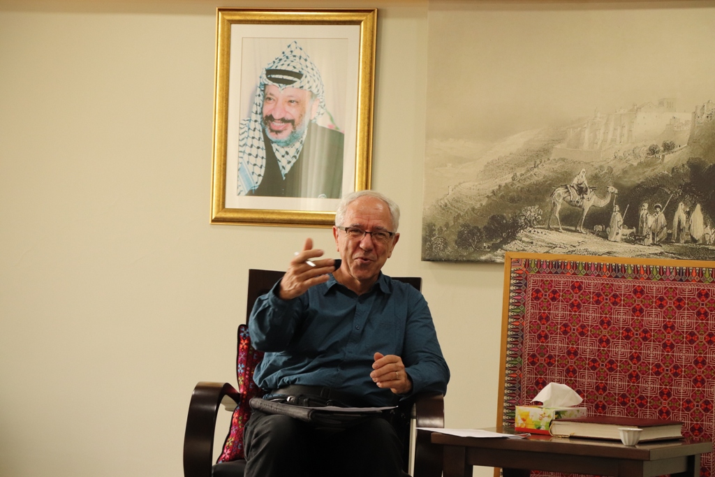 رئيس بلدية بيت لحم يستقبل وفداً من مدينة مونبلييه الفرنسية المتوأمة مع بيت لحم