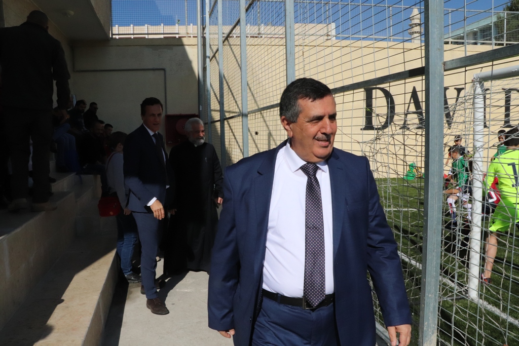 توقيع اتفاقية توأمة بين بلديتي بيت لحم وفربانيا الإيطالية ضمن فعاليات كأس عيد الميلاد للسلام في ملعب دافيدي استوري في بيت لحم