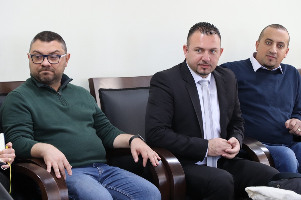 بلدية بيت لحم تستقبل 10 وفود من مدن متوأمة وشريكة  والمعهد الأرزق من روما يتبرع بمعدات طبية لبلدية بيت لحم