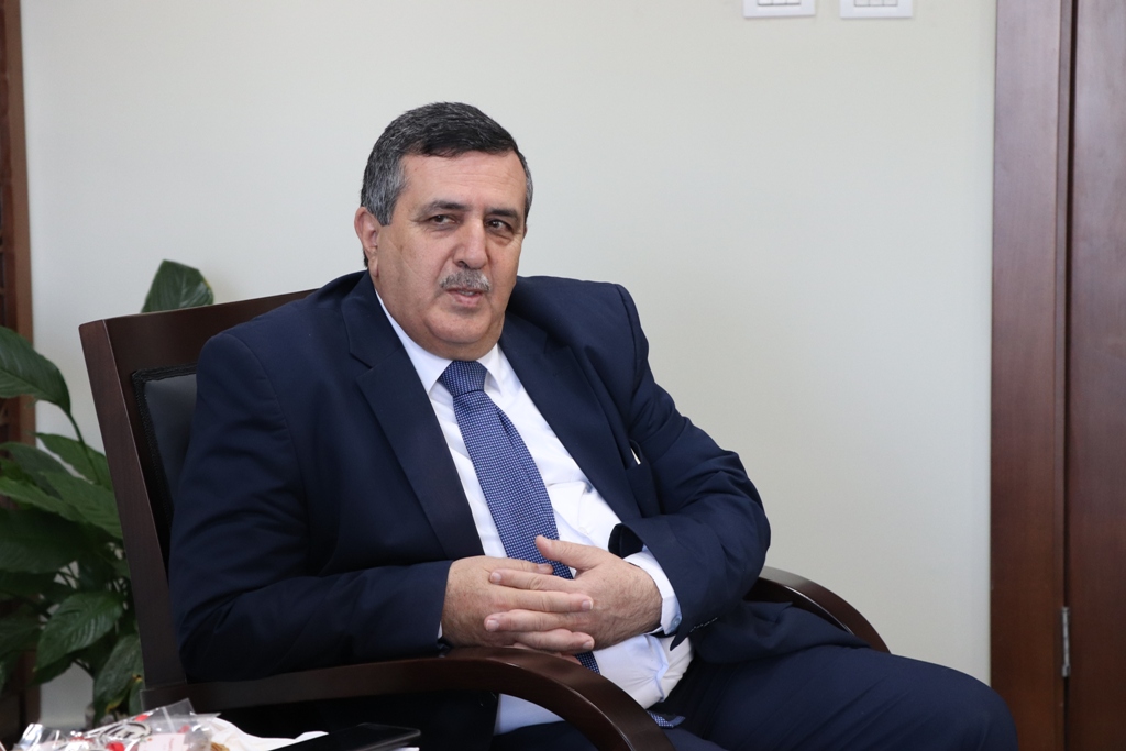 بلدية بيت لحم تستقبل 10 وفود من مدن متوأمة وشريكة  والمعهد الأرزق من روما يتبرع بمعدات طبية لبلدية بيت لحم