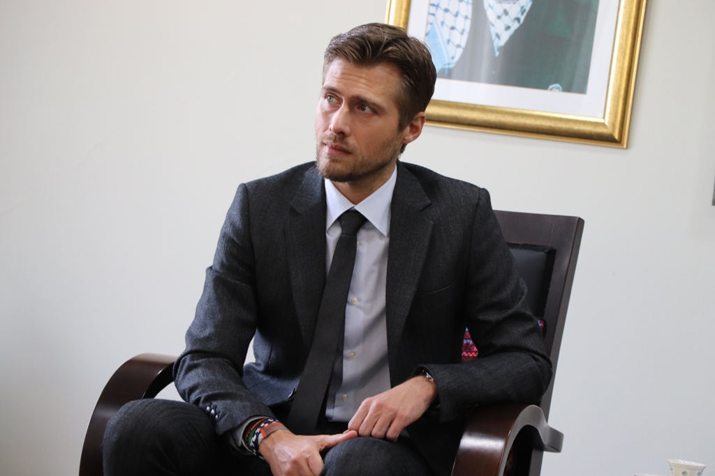 بلدية بيت لحم تستقبل 10 وفود من مدن متوأمة وشريكة  والمعهد الأرزق من روما يتبرع بمعدات طبية لبلدية بيت لحم