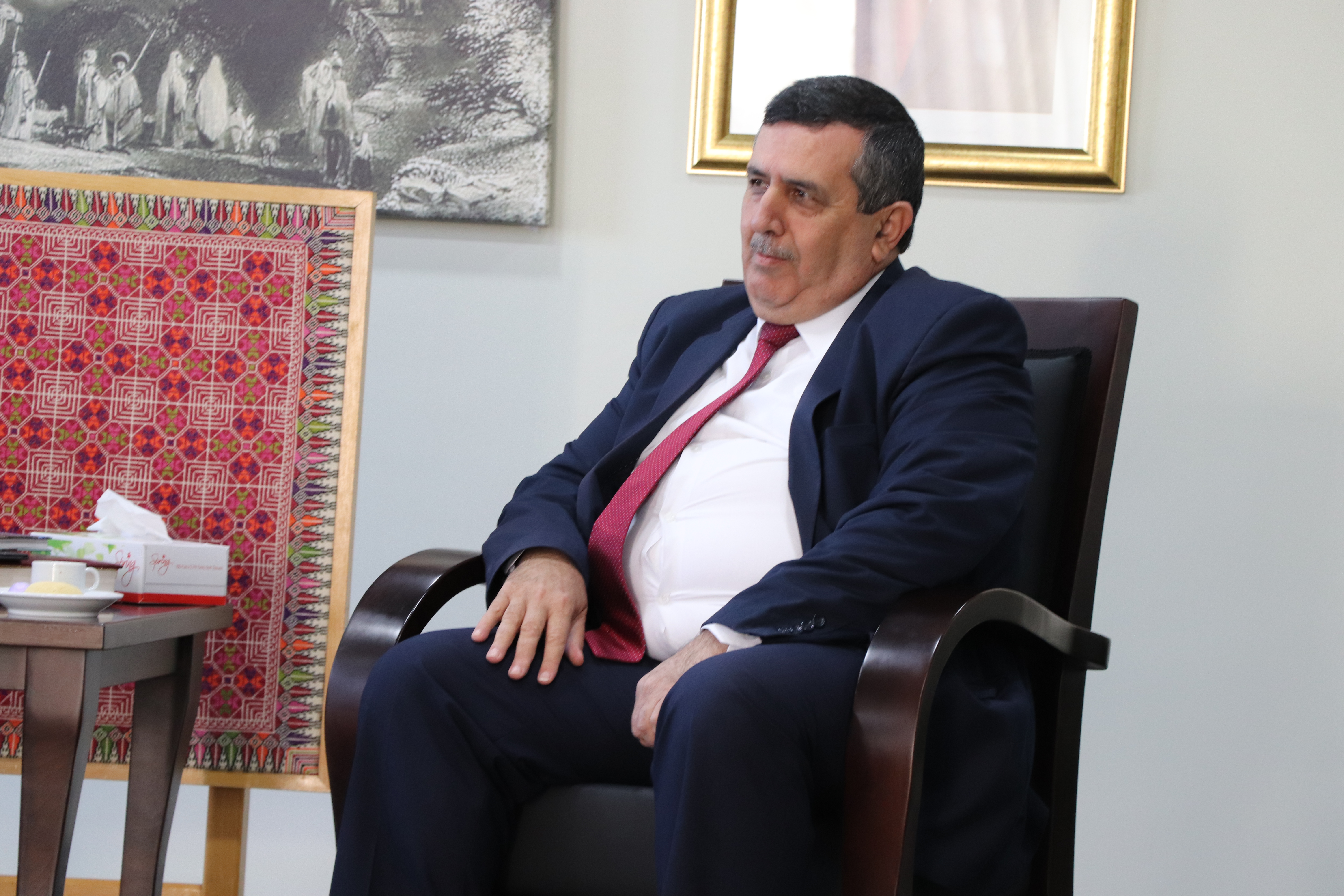 بلدية بيت لحم تستقبل 10 وفود من مدن متوأمة وشريكة  والمعهد الأرزق من روما يتبرع بمعدات طبية لبلدية بيت لحم