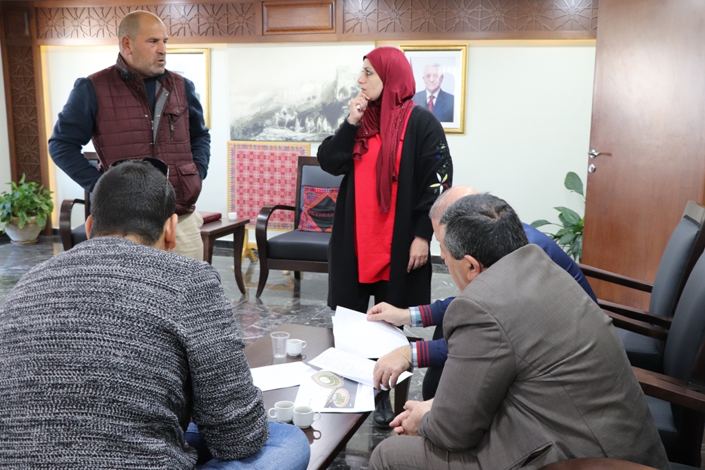 استلام مشروع طرق داخلية في بيت لحم