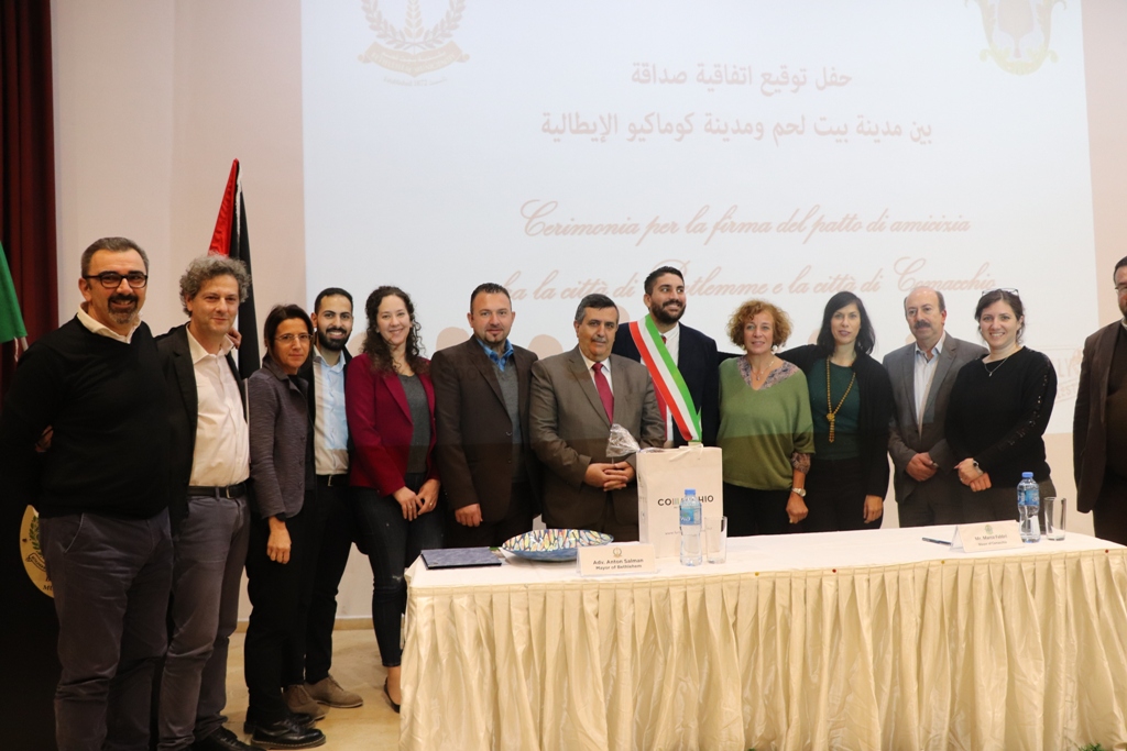 اتفاقية صداقة جديدة بين بلديتي بيت لحم وكوماكيو الإيطالية