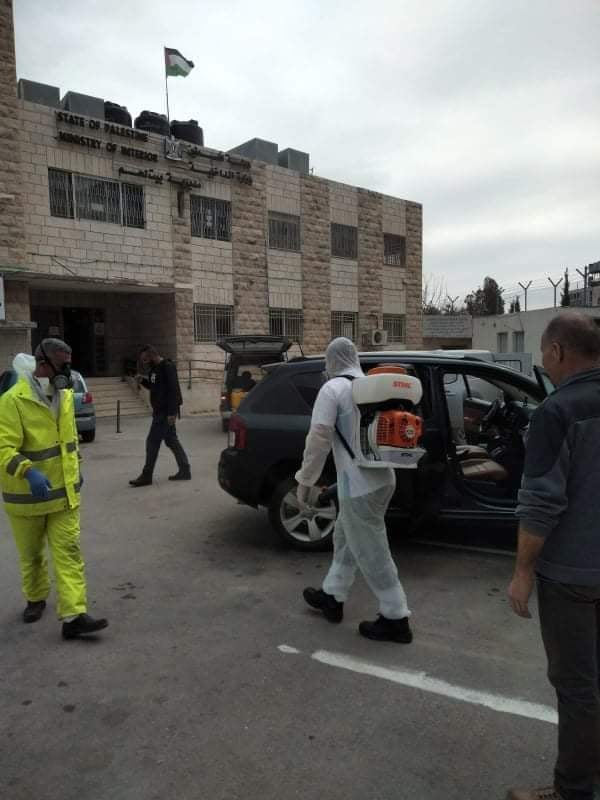 بالتعاون مع لجان المخيمات والهيئات المحلية: بلدية بيت لحم استنفار يومي في مواجهة فايروس كورونا يتعدى حدود المدينة