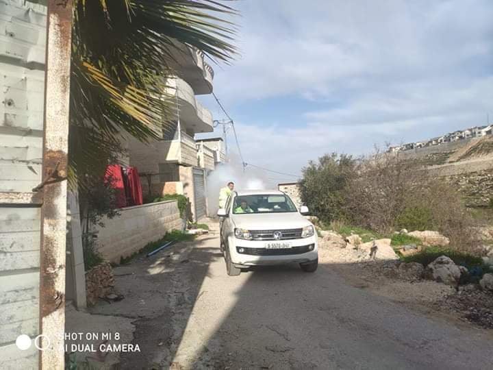 بالتعاون مع لجان المخيمات والهيئات المحلية: بلدية بيت لحم استنفار يومي في مواجهة فايروس كورونا يتعدى حدود المدينة